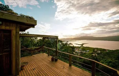 Casa em condomínio fechado com 3 quartos à venda na morro da praia da ferrugem, 2, capão, garopaba por r$ 5.000.000