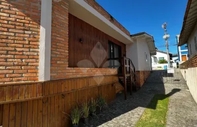 Casa em condomínio fechado com 7 quartos à venda na aderbal ramos da silva, 117, centro, garopaba por r$ 2.450.000