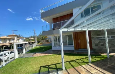 Casa em condomínio fechado com 3 quartos à venda na das amendoeiras, 2, ferraz, garopaba por r$ 2.865.000