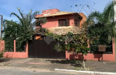 Casa em condomínio fechado com 3 quartos à venda na corais, 167, areais da palhocinha, garopaba por r$ 1.250.000