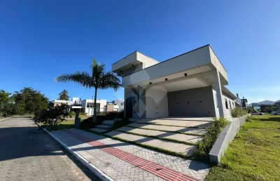 Casa em condomínio fechado com 3 quartos à venda na grp 396, 1850, campo duna, garopaba por r$ 2.250.000