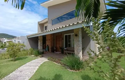 Casa com 3 quartos à venda na ismael lobo, 89, centro, garopaba por r$ 3.390.000