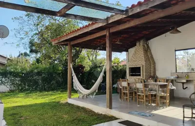 Casa em condomínio fechado com 3 quartos para alugar na do camarão, 66, ibiraquera, imbituba por r$ 3.500