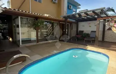 Casa em condomínio fechado com 3 quartos à venda na rua lajeado, 799, ambrósio, garopaba por r$ 990.000