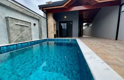 Casa para venda, peruíbe / sp-lado praia, com piscina e churrasqueira