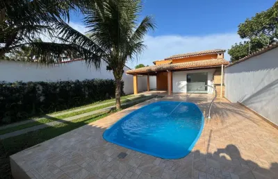 Casa para venda, itanhaém / sp- lado praia, com piscina e churrasqueira