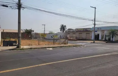 Terreno à venda na Rua Paris, Tibery, Uberlândia