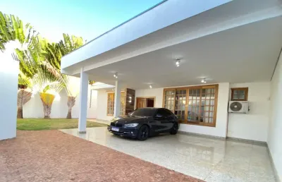 Casa com 3 quartos à venda no Jardim Karaíba, Uberlândia 