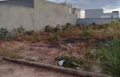 Terreno à venda no Parque das Laranjeiras, Uberlândia 