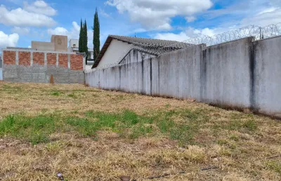 Terreno à venda na Rua Tamoios, Vigilato Pereira, Uberlândia