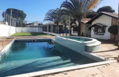 Vende-se belíssima casa no condomínio residencial haras são luís – salto/sp.