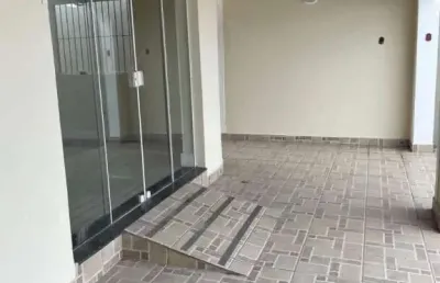 Casa comercial  em excelente localização no centro de caraguá