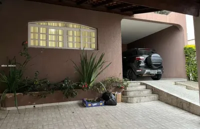 Casa com 3 quartos à venda na Rua Jardelina de Almeida Lopes, Parque Santana, Mogi das Cruzes