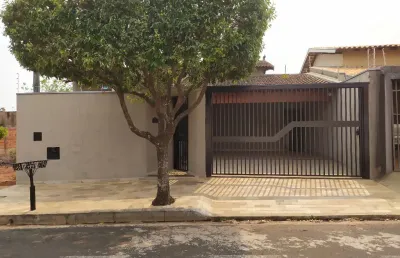 Linda casa residencial rica em armários, ótima localização, ao lado do condonínio amazônas, a 200 metros da av. danilo galeazzi, fácil acesso a br 153.