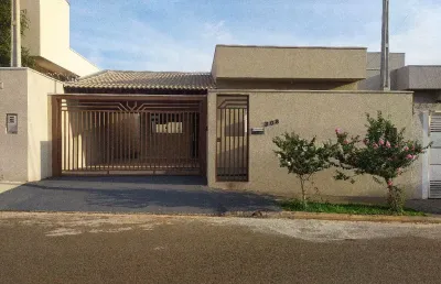 Linda casa residencial nova no bairro set sul ii, na zona sul de rio preto, excelente localização, um bairro planejado com estrutura de um condomínio fechado.