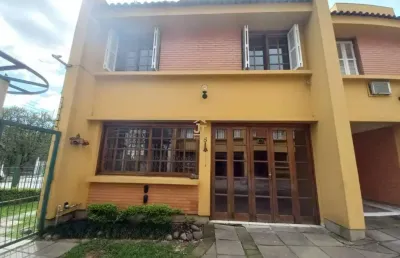 Casa em condomínio fechado com 4 quartos à venda na rua general gomes carneiro, 80, medianeira, porto alegre por r$ 477.000