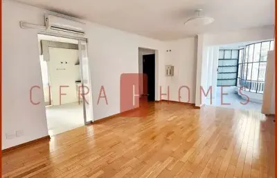 Apartamento à venda, amplo e com muito estilo, com 3 dormitórios (sendo 2 suítes), 1 vaga de garage