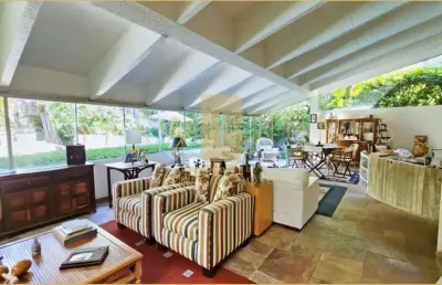 Casa espetacular à venda, com 350 m², 4 dorm (2 suítes), piscina, no morumbi