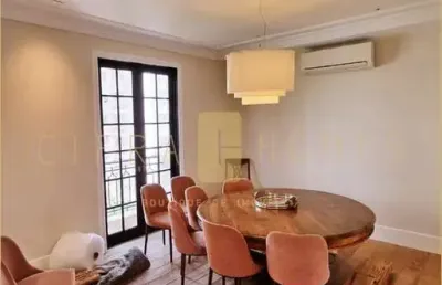 Apartamento exclusivo no jardim paulista com 2 suítes, lareira, sacadas e 2 vagas.