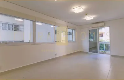 Sala comercial de 30 m² para locação, arejada, com ar-condicionado, 1 vaga de garagem, em prédio no