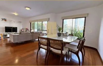 Apartamento à venda em moema, 142m², com 2 suítes, iluminação abundante e excelente lazer.