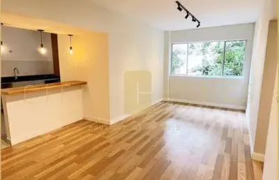 Apartamento à venda, reformado, com 86 m², 2 suítes, 1 vaga, no melhor de moema