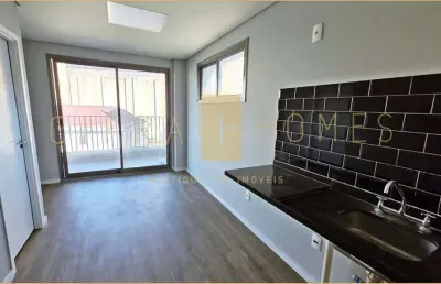 Apartamento de 35 m² com sacada, coworking, piscina e lazer completo no paraíso