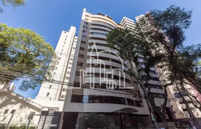 Apartamento com 99 m², totalmente reformado no bairro bigorrilho