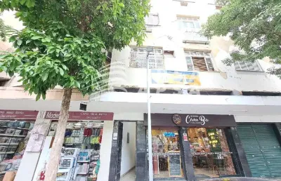 Excelente sala comercial, com 12m2, situada no coração do meier, comercio, bancos, transporte para t