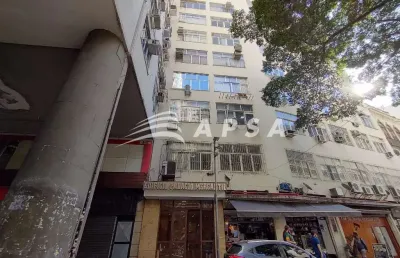 Excelente sala comercial, ótima localização no centro do rio, próximo ao metrô e farto comércio, de