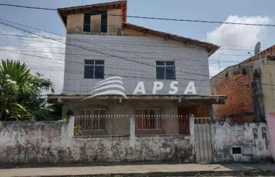 Boa oportunidade em abrantes. casa no 1 andar, com 90 m² , composta por 3 quartos, sala ampla e arej