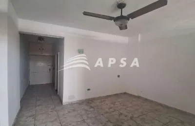 Otimo apartamernto, sendo quarto amplo, banheiro e cozinha em condominio silencioso e proximo praça