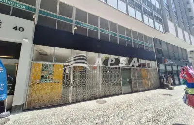 Excelente loja localizada no coração do centro da cidade próximo ao fórum, edifício garagem, rodoviá
