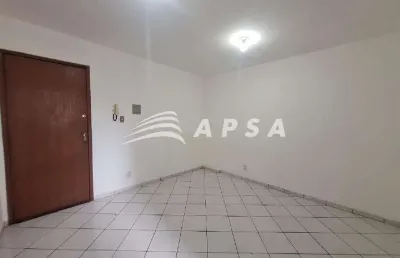 Conjugado na taquara com 28 m², situado no segundo andar de um prédio bem localizado. o imóvel é com