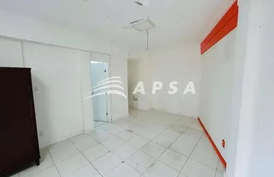 Apsa aluga ótima oportunidade situado na pituba. sala comercial ampla, nascente, com 34 m² e 1 banhe