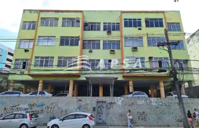 Apartamento para alugar no pechincha, 2 quartos, com 66m², de frente,sala, 1 banheiro social, cozinh