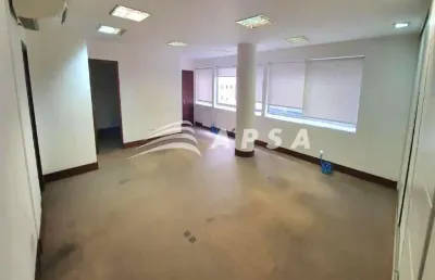 Amplo espaço comercial, no centro do rio, disponível para locação.   com 639m² e em excelente locali
