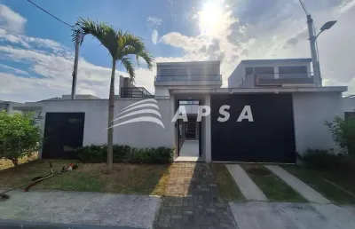 Casa cinematográfica no recreio dos bandeirantes. excelente casa no condomínio sagrada família no re