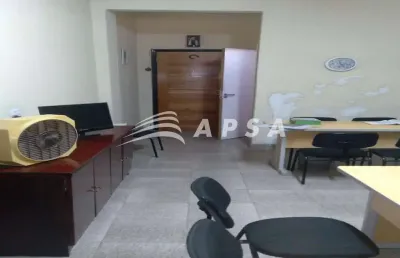 Esta sala comercial é a solução ideal para quem busca um espaço funcional e bem localizado! compacta
