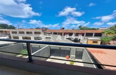 Excelente triplex contendo 3 quartos, 2 banheiros sociais,  com  garagem, 1.415 metros quadrados, lo