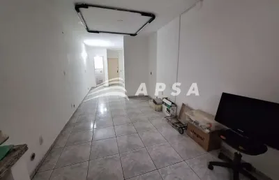 No coração da tijuca, esta sala comercial para aluguel em sobreloja é a escolha perfeita para quem b