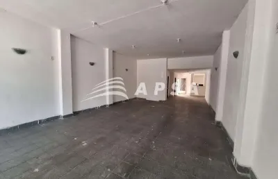Excelente casa comercial em frente ao shopping boulevard. com aproximadamente 250m² esse excelente i