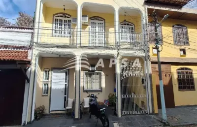 Excelente casa térrea, 03 quartos, disponível para locação, na freguesia - jacarepaguá. com 110m², o
