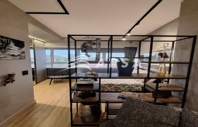 Imóvel amplo para alugar  com 1 banheiro ,sala conjugada com o quarto, banheiro . este imóvel está b