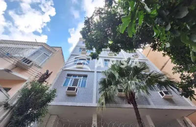 Ótimo apartamento, 32 m2, composto por sala, 01 quarto, banheiro social e cozinha com área. localida