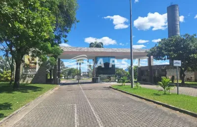 Casa mobiliada no eusébio com 4 suítes (closet e equipadas com ar condicionado) no condomínio jardin