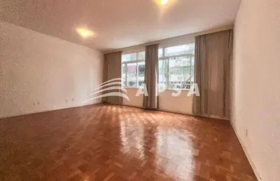 Localizado na charmosa rua paul redfern, este apartamento combina localização privilegiada com confo