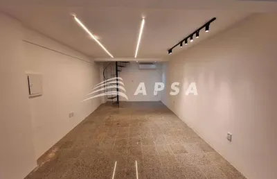 Loja de 70 m² no coração da aldeota ambiente climatizado, projeto de iluminação, com mezanino, varan