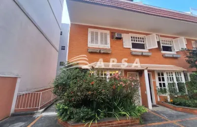 Casa triplex em condomínio fechado no recreio dos bandeirantes  venha se encantar com essa linda cas