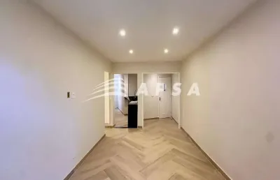 Este apartamento oferece uma excelente oportunidade para quem busca comodidades e uma localização es